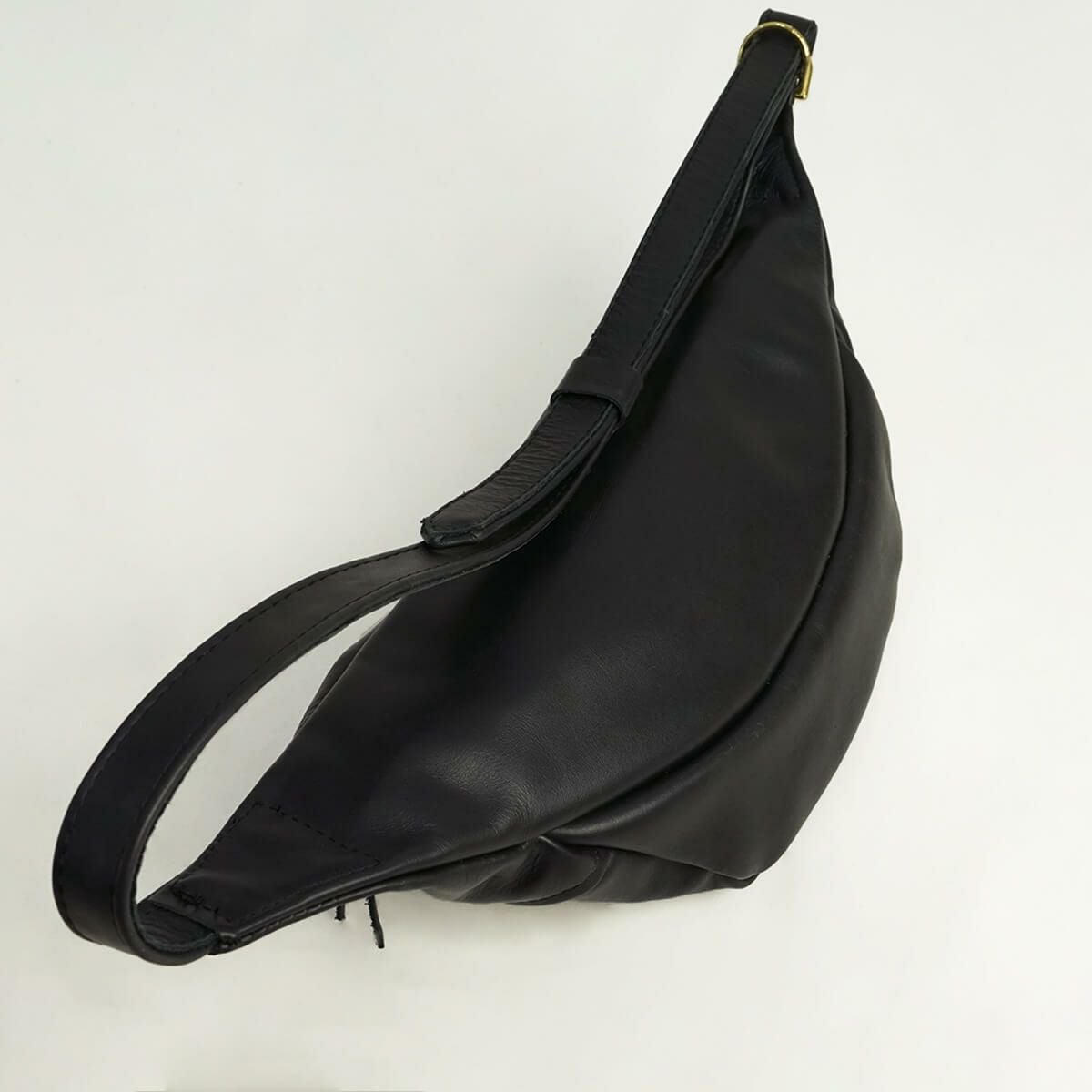 バンソンVANSONレザーポーチラージファニーパックブラック(LARGEFANNYPACK）