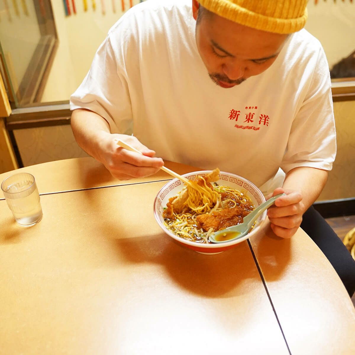 ウエノレジャークラブUENOLEISURECLUB新東洋chariT半袖Tシャツ（メンズレディースユニセックスS-XXLプリント町中華飲食店)