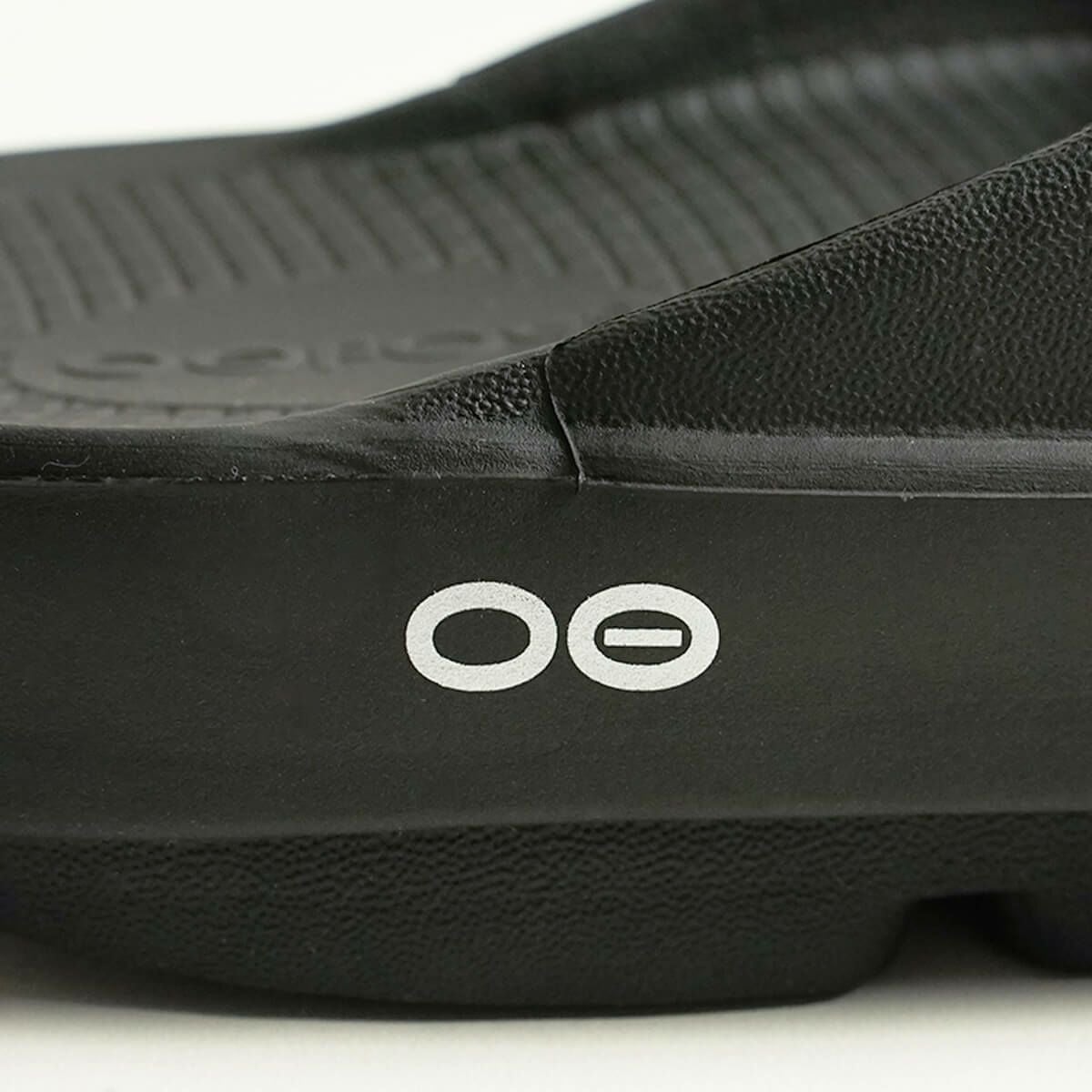 ウーフォスOOFOSウーアーOOahh