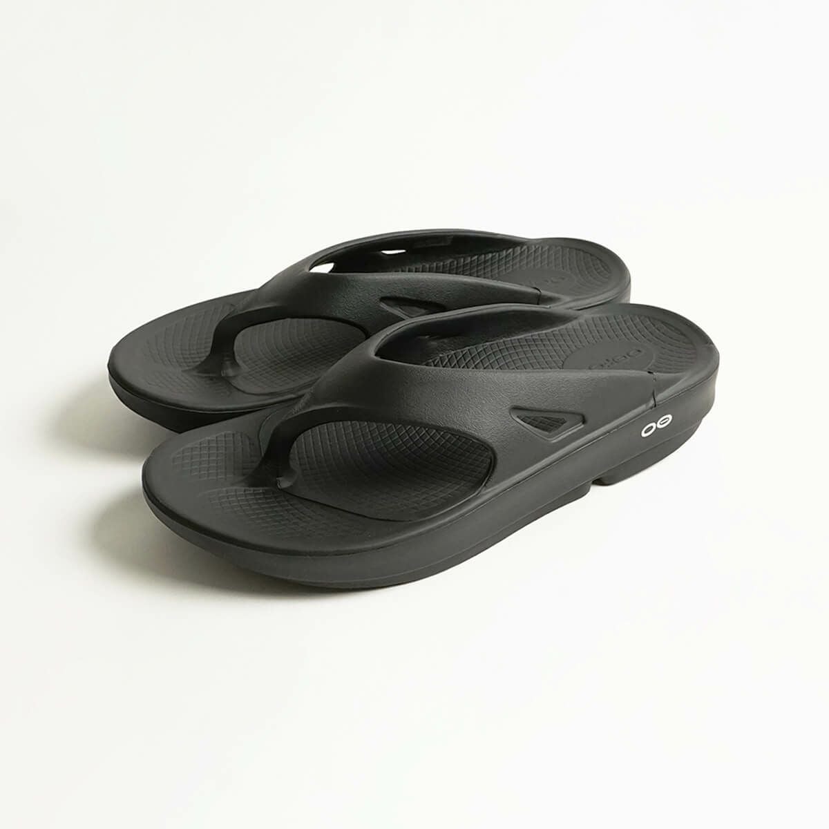 ウーフォスOOFOSウーオリジナルOOriginal（1000メンズレディースユニセックスサンダルリカバリーサンダルトングサンダルビーチサンダル）