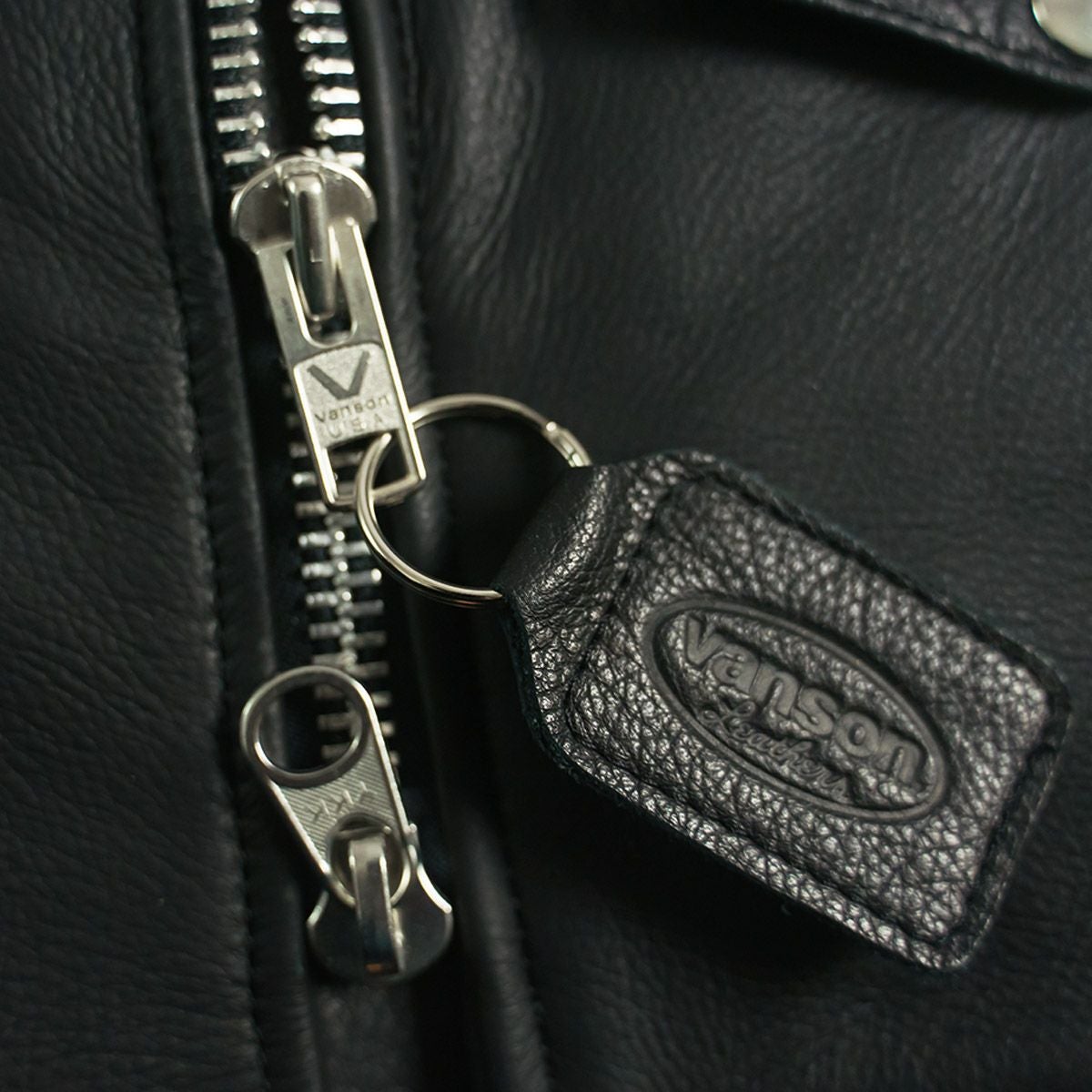 バンソンVANSONC2Rダブルライダースソフトカウレザースキニアーフィットシルバージップ｜メンズライダースレザージャケットアメリカ製革ジャンスリムタイトサテン裏地本革牛革MADEINUSAサイズ34-44アウターブランド