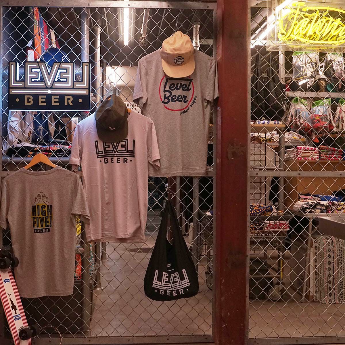 レベルビアLEVELBEERコールドストリームフォージドスティールボトルオープナー